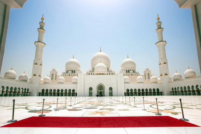 Full Day Abu Dhabi City Tour + BAPS Mandir Visit, guide transfer - Heritage Village: useful context, uneven presentation
