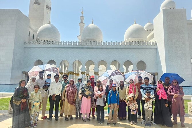 Full Day Abu Dhabi City Tour Sheikh Zayed Grand Mosque from Dubai - Ten Minutes Along the Corniche