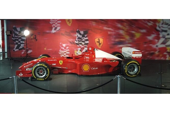 Full Day Abu Dhabi City Tour with Ferrari World - Sheikh Zayed Grand Mosque: give the morning your attention
