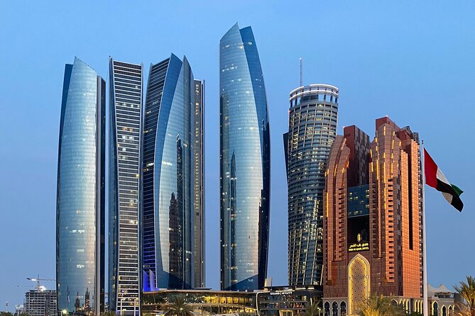 Full-day Abu Dhabi City Tour with Louvre Museum (Optional Lunch) - Qasr Al Watan in 15 Minutes