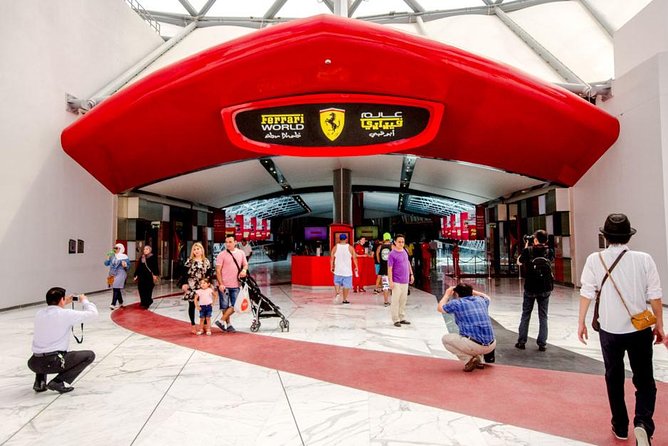 Full-Day Private Abu Dhabi City Tour With BAPS Temple Visit - Marina Mall: a convenient lunch break, not a cultural stop