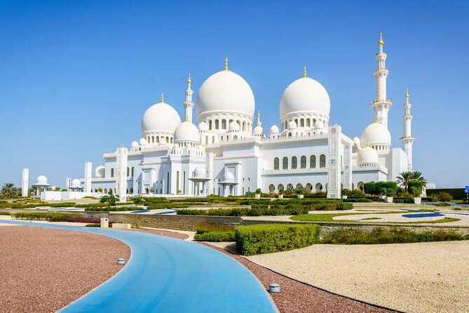 Guided Abu Dhabi City Tour with Sheikh Zayed Grand Mosque - Heritage Village shows a reconstructed desert past