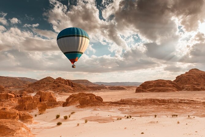 Hot Air Balloon Ride in Dubai - The 5:00 a.m. start shapes the whole morning