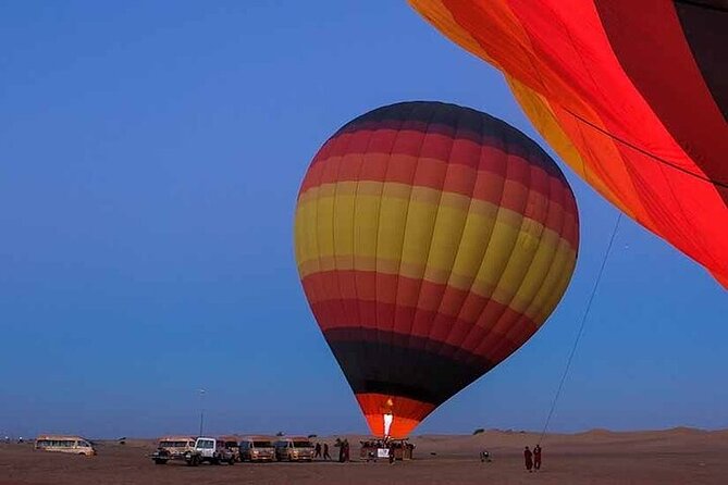 Hot Air Balloon Sunrise Tour with free transport in Dubai - The flight itself: quiet, high, and weather dependent