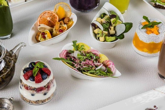 Inside Burj Al Arab Guided Tour with Transfer & Dinner Options - Arabic coffee, dates, and the Royal Suite