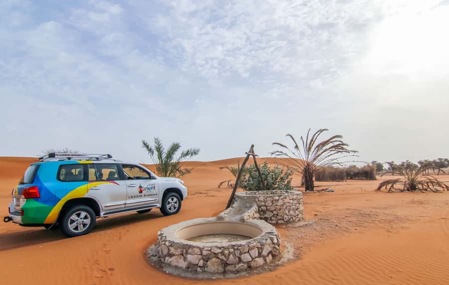 Mleiha Desert Safari with Sandboarding, Stargazing & Dinner - Refreshments and the change from daylight to sunset