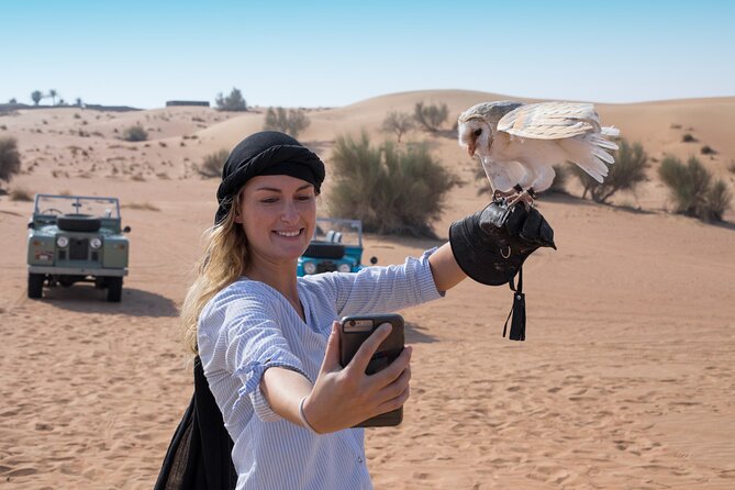 Morning Falconry & Nature Desert Safari with Transfers from Dubai - Breakfast in a Bedouin-style desert camp