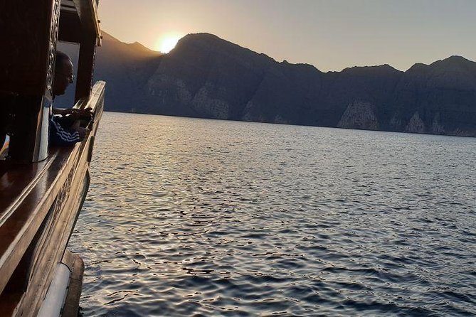 Musandam Khasab Day Trip and Dhow Cruise from Dubai - Lunch on board and the value of the inclusions