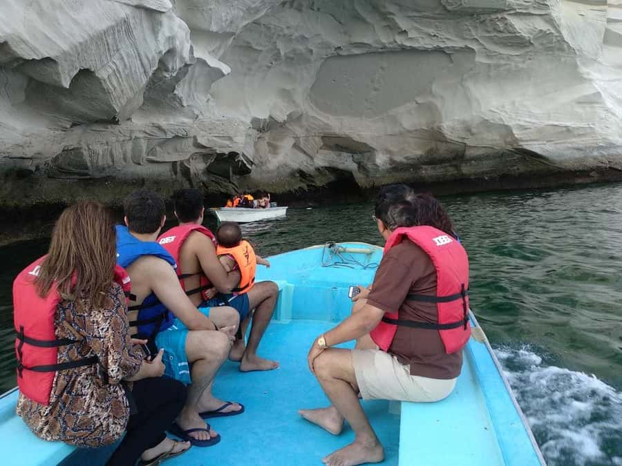 Mystic Musandam Full-Day Sea Safari - Lunch on the dhow