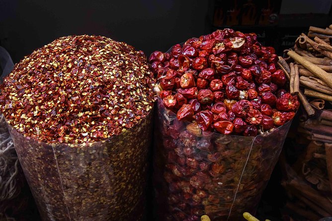 Old and Modern Dubai City Tour - Gold Souk: admire first, buy only if you mean to
