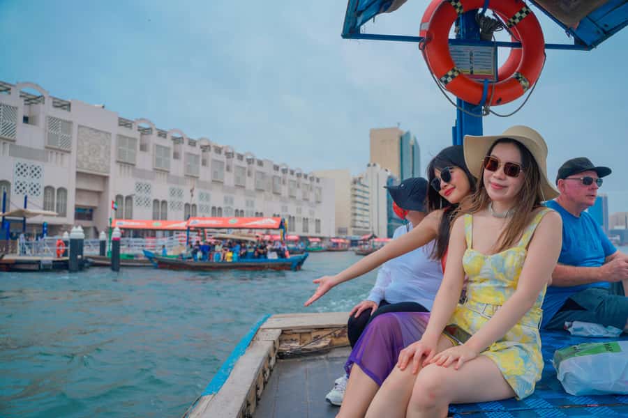 Old Dubai Historic Guided Tour: Creek, Street Food & Souks - Key points at a glance