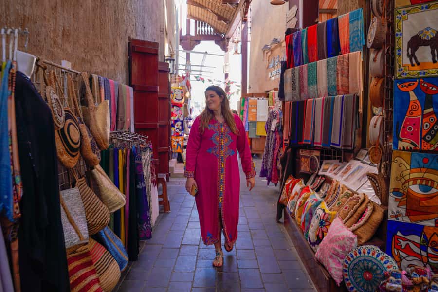 Old Dubai Historic Guided Tour: Creek, Street Food & Souks - Al Seef and Al Fahidi, where old forms meet new Dubai