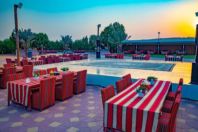 Premium Desert Safari, food Service with 4 alcoholics drinks - Who should book this experience?