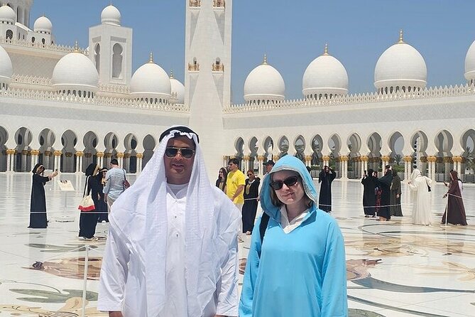 Private Abu Dhabi City Tour with Pick up from Dubai or Abu Dhabi - Emirates Heritage Village, 30 minutes