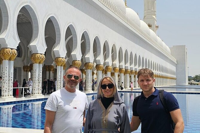 Private Abu Dhabi City Tour with Pick up from Dubai or Abu Dhabi - Marina Mall and the Corniche