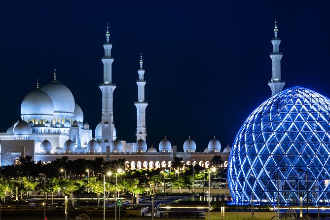 Private Abu Dhabi City Tour with Pick Up - Heritage Village and Emirates Palace: old Abu Dhabi beside new wealth