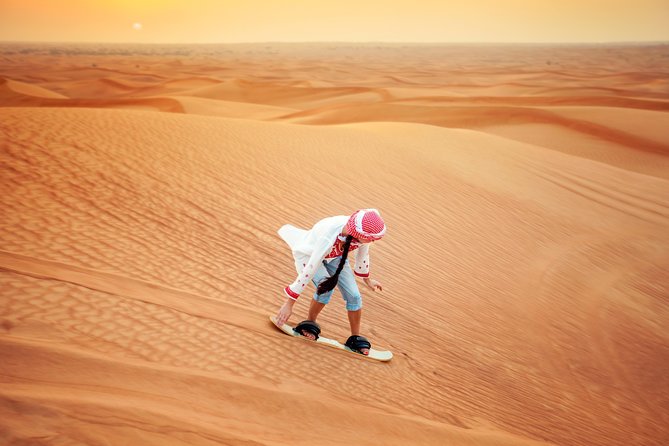 Private Abu Dhabi Evening Desert Safari (Exclusive) - Dates, coffee, and the evening meal