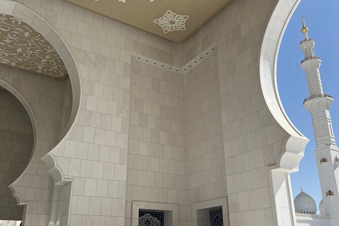 Private Abu Dhabi Grand Mosque Tour from Dubai - Entering the Main Prayer Hall
