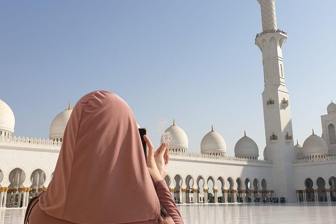 Private Abu Dhabi tour with Emirati Guide - A useful introduction to Abu Dhabi in four to six hours