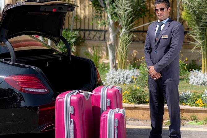 Private Dubai Airport Arrival/Departure Transfer to Dubai City - What GPS tracking and insurance mean for you