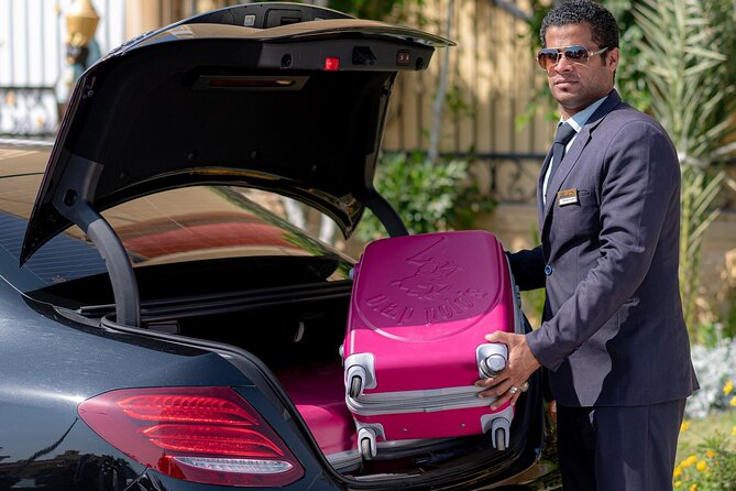 Private Dubai Airport Arrival/Departure Transfer to Dubai City - How this compares with finding a taxi