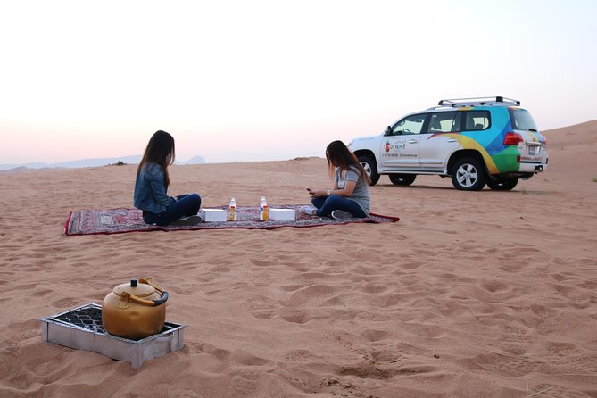 Private Dune Buggy Adventure with Sand boarding and Refreshments from Dubai - Clothing, weather, and useful packing tips