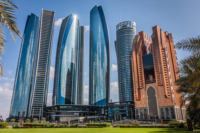 Private Full Day Abu Dhabi City Tour - Heritage Village gives the day cultural context
