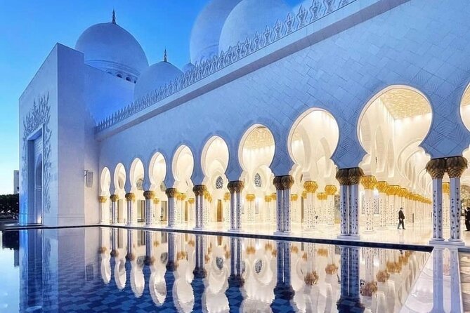 Private Full Day Tour Abu Dhabi City, Grand Mosque & Palace - Marina Mall is the lunch pause