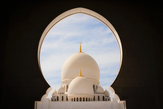 Private Full Day Tour Abu Dhabi City, Grand Mosque & Palace - Al Qibab Art Gallery and the Dates Market