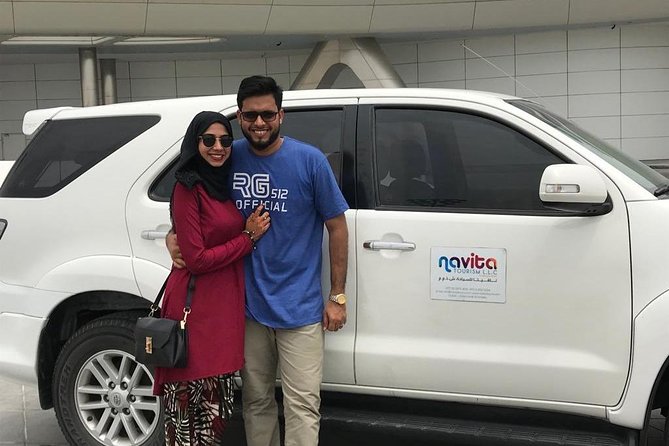 Private Half Day Modern Dubai City tour with Lunch - Mall of the Emirates and the Burj Khalifa drive-through