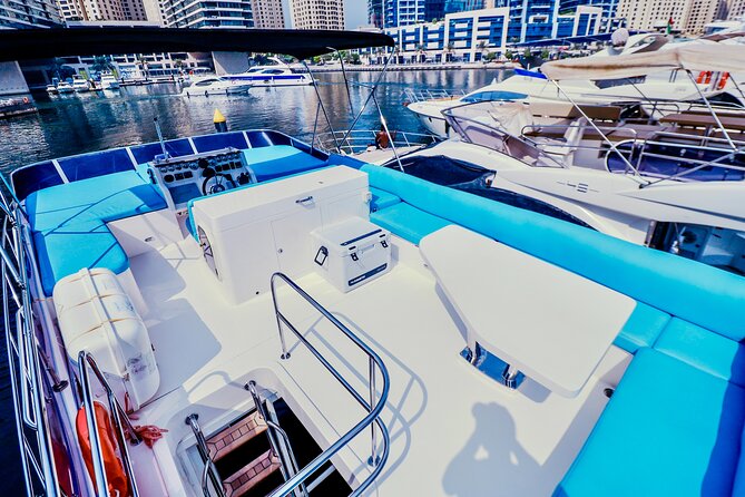 Private Luxury Yacht cruise around Atlantis and Dubai Marina - Swimming, comfort, and the limits of two hours