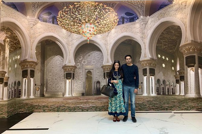 Private Sheikh Zayed Grand Mosque Tour - The value of a private guide