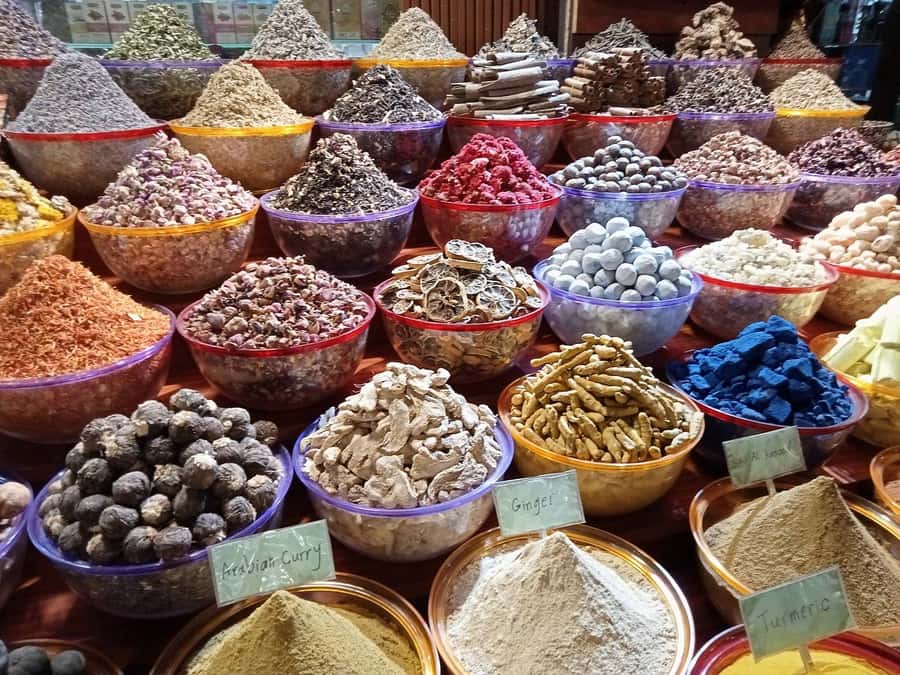 Private Walking Tour in Dubai / Old Dubai Tour - Spices, dates, sweets, and camel milk tea