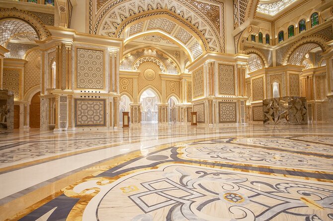 Qasr Al Watan Admission Ticket - The 350,000-crystal Spirit of Collaboration room