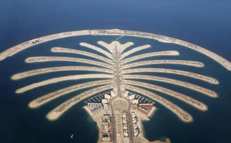 "Ride in Style: Private Dubai City Tour in a Hummer" - Palm Jumeirah and The Point