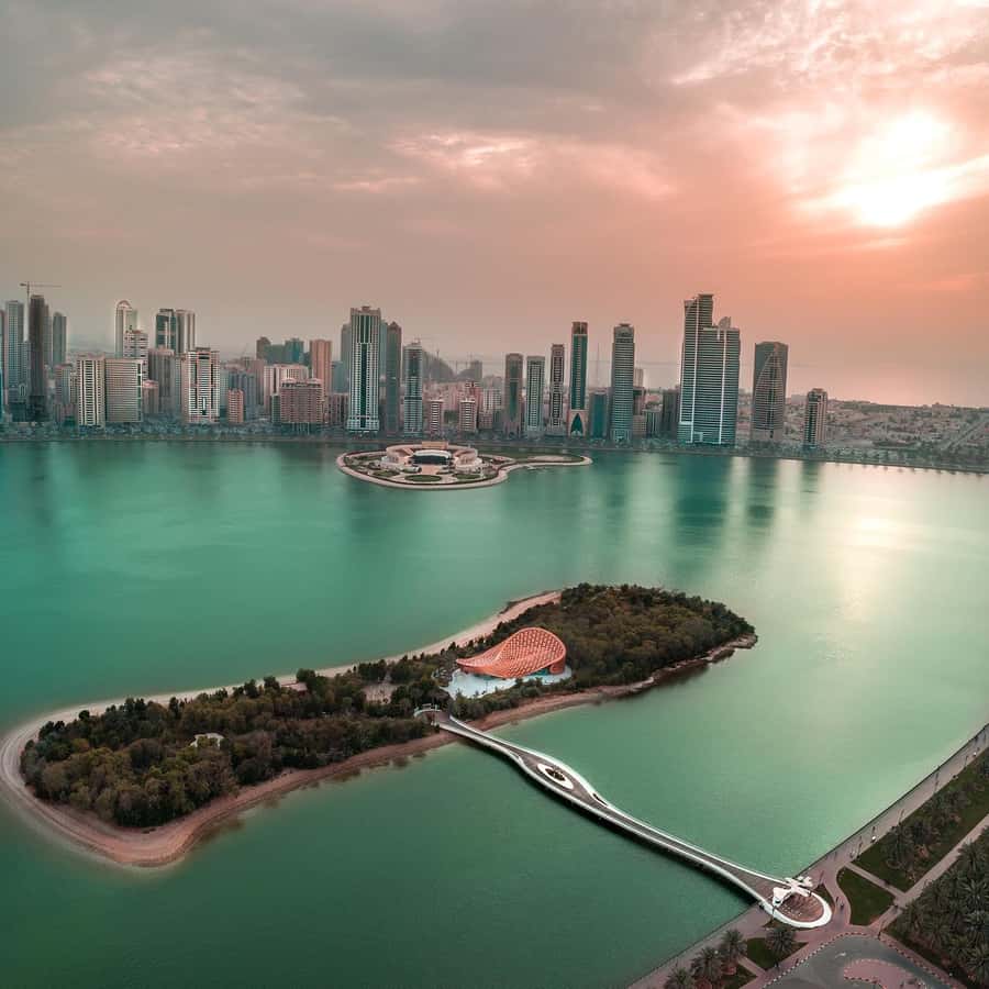 Sharjah: Al Noor Island and Butterfly House Entry Ticket - Getting there and practical access