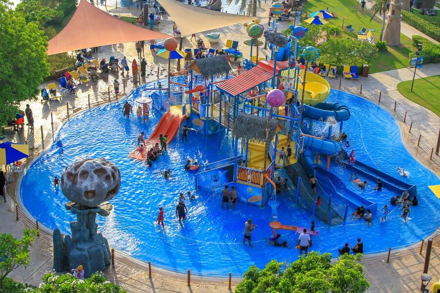 Sharjah: Pearls Kingdom Water Park Entry Ticket - Food, towels, lockers, and the real daily cost