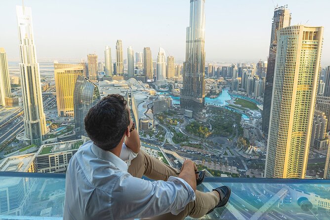 Sky Views Dubai - The short glass slide from level 53 to 52
