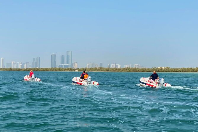 Small-Group Self-Drive Speedboat Tour in Yas Island Mangroves - Yas Island Golf Course and Ferrari World views