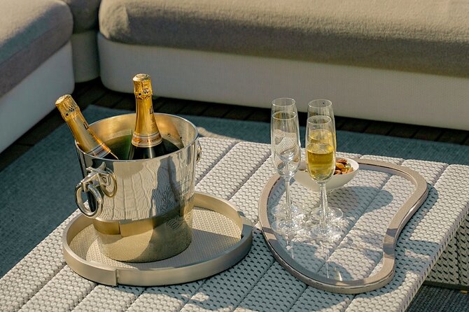 Sunseeker Superyacht: VIP Dining, Premium Drinks & Music - Palm Jumeirah and Atlantis from the water