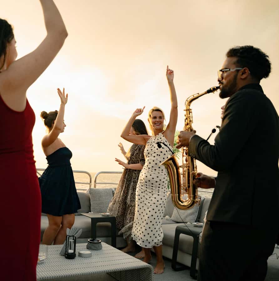 Sunseeker Superyacht: VIP Dinner, Premium Drinks& Live Music - Photos, swimming, and practical comfort