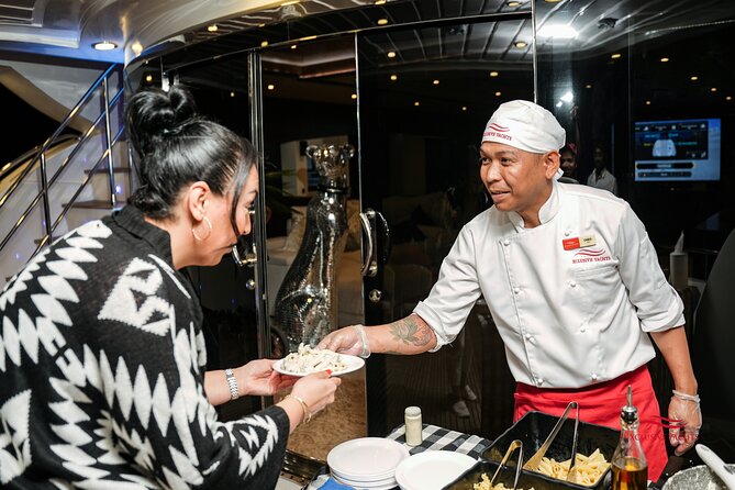Superyacht Experience in Dubai with Dinner and Live Music - What kind of Dubai night is this?