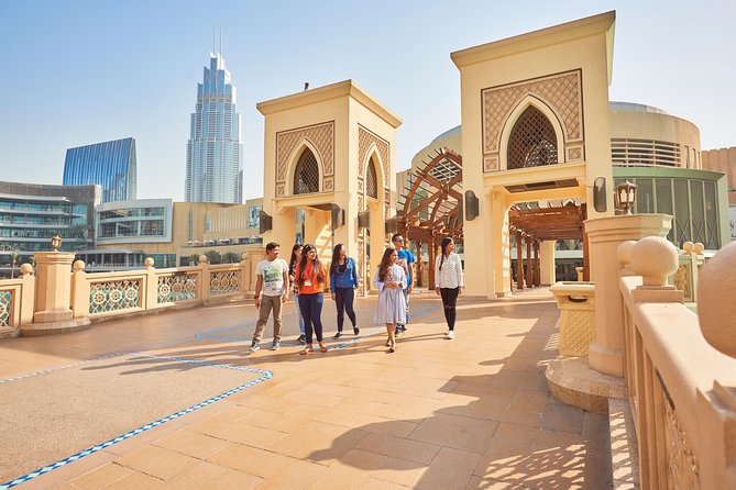 Wings of Dubai: Downtown Dubai Art & Architecture Tour - A short but useful passage through Dubai Mall