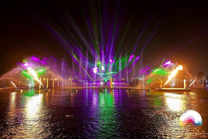 Witness the beauty of Dubai as you embark on traditional Dhow - Choosing between the two decks