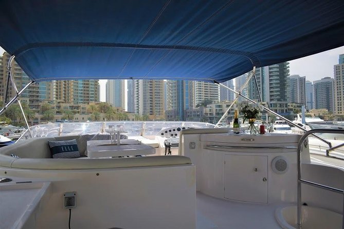 Yacht Trip Dubai : Book 56 ft Premium Yacht up to 21 people - Atlantis Hotel and the longer cruise options